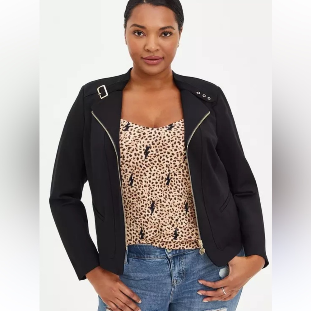 Torrid ponte zip - front jacket